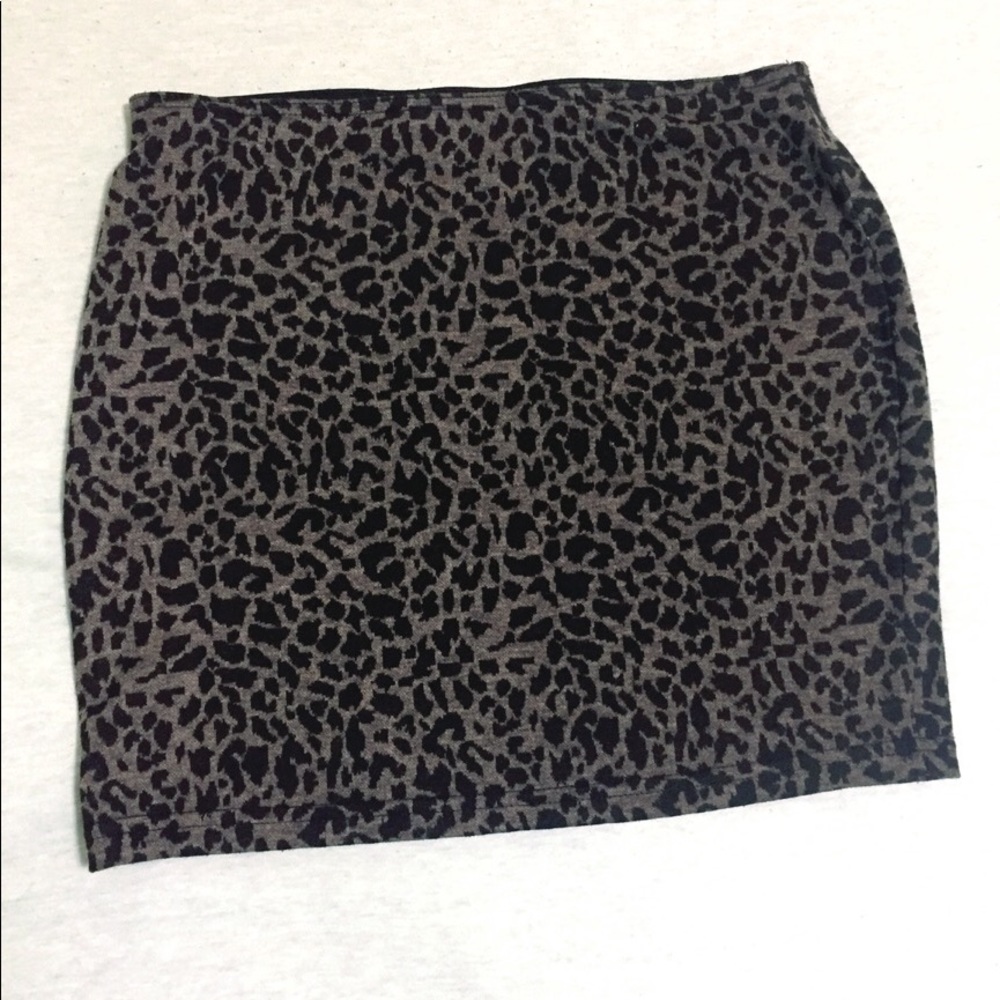 ✨Leopard print skirt